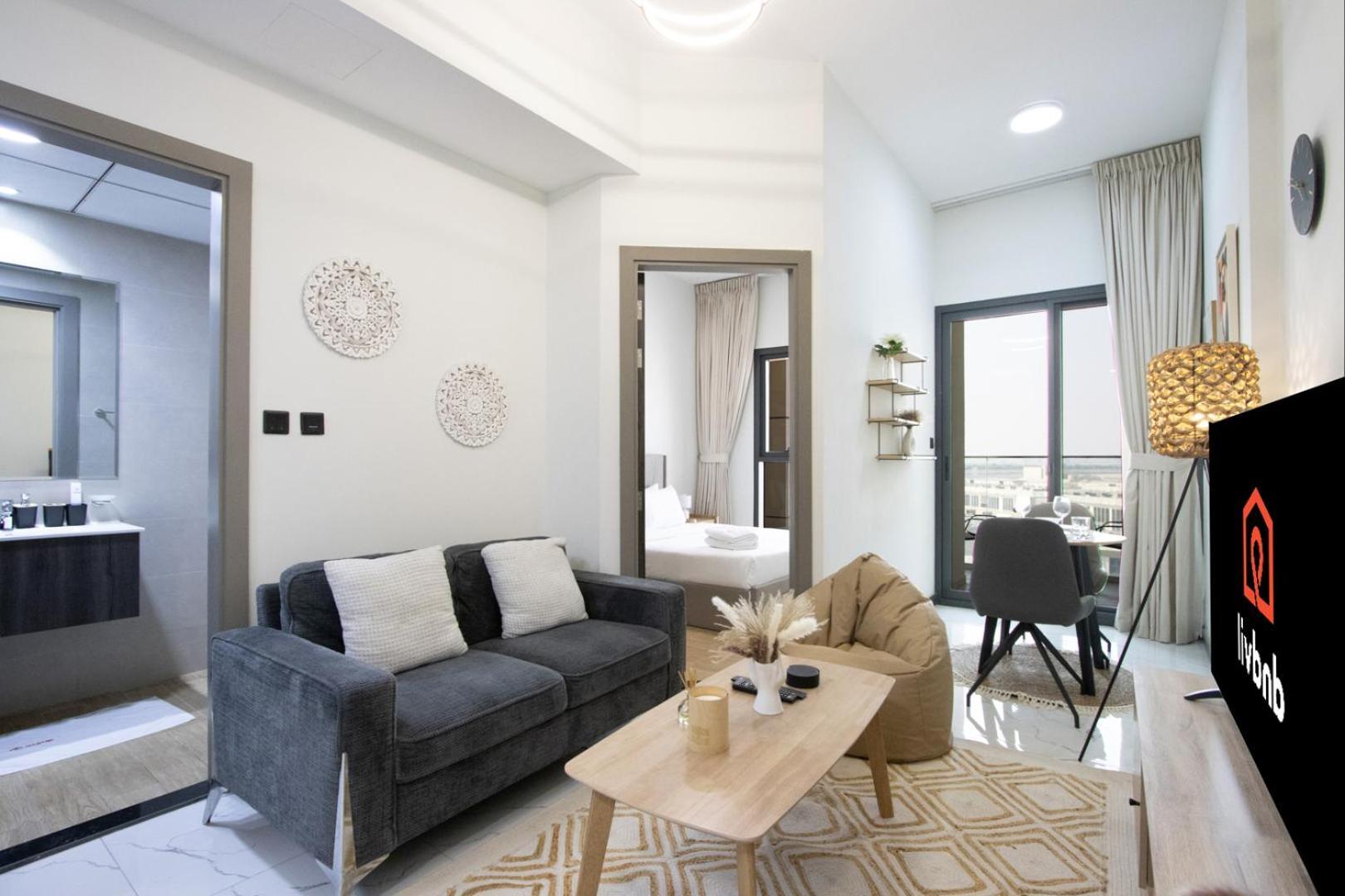 Livbnb - Brand New 1b In Rukan, Dubailand *