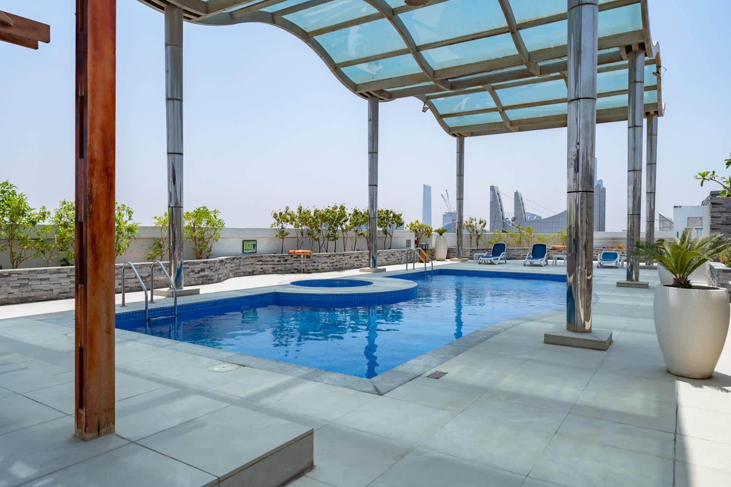 Spacious & Serene 2 Bedroom In Marina For 4 * Dubaï