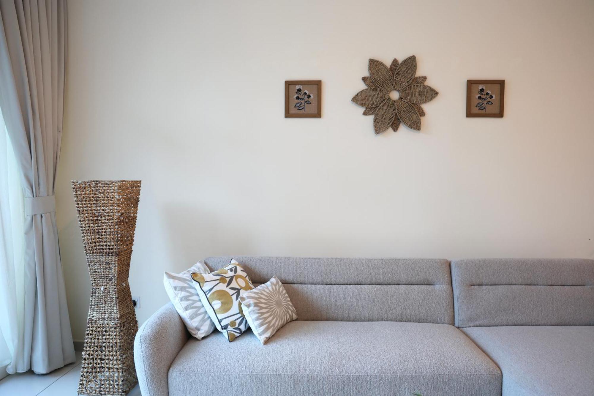 Nivis Find- Luxury & Spacious 1 Bhk 10 Mins Away From Dubai Mall *