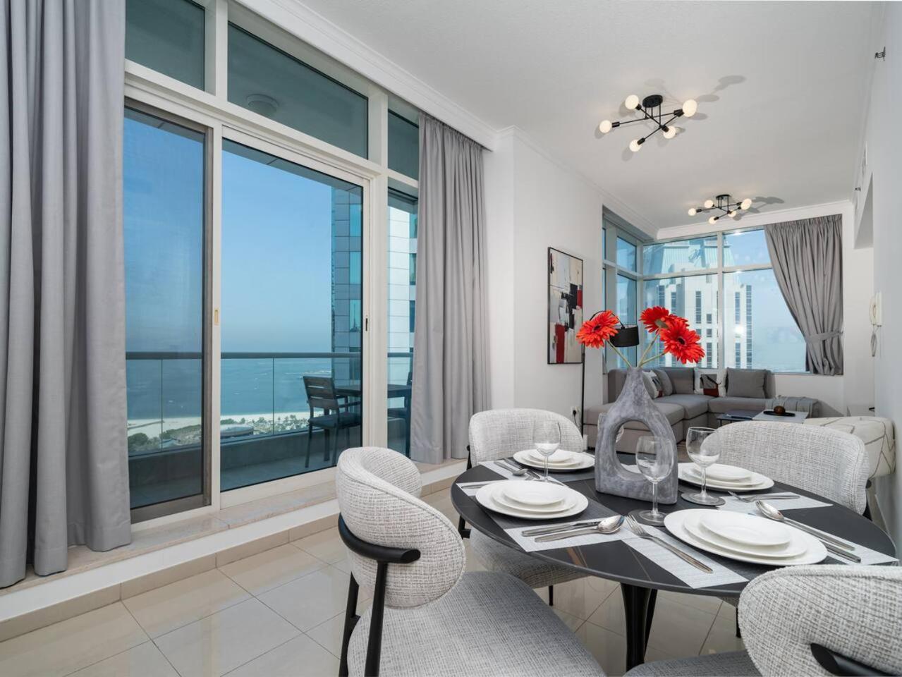 Elegant 1-bedroom Retreat With Marina Views Appartement Dubaï