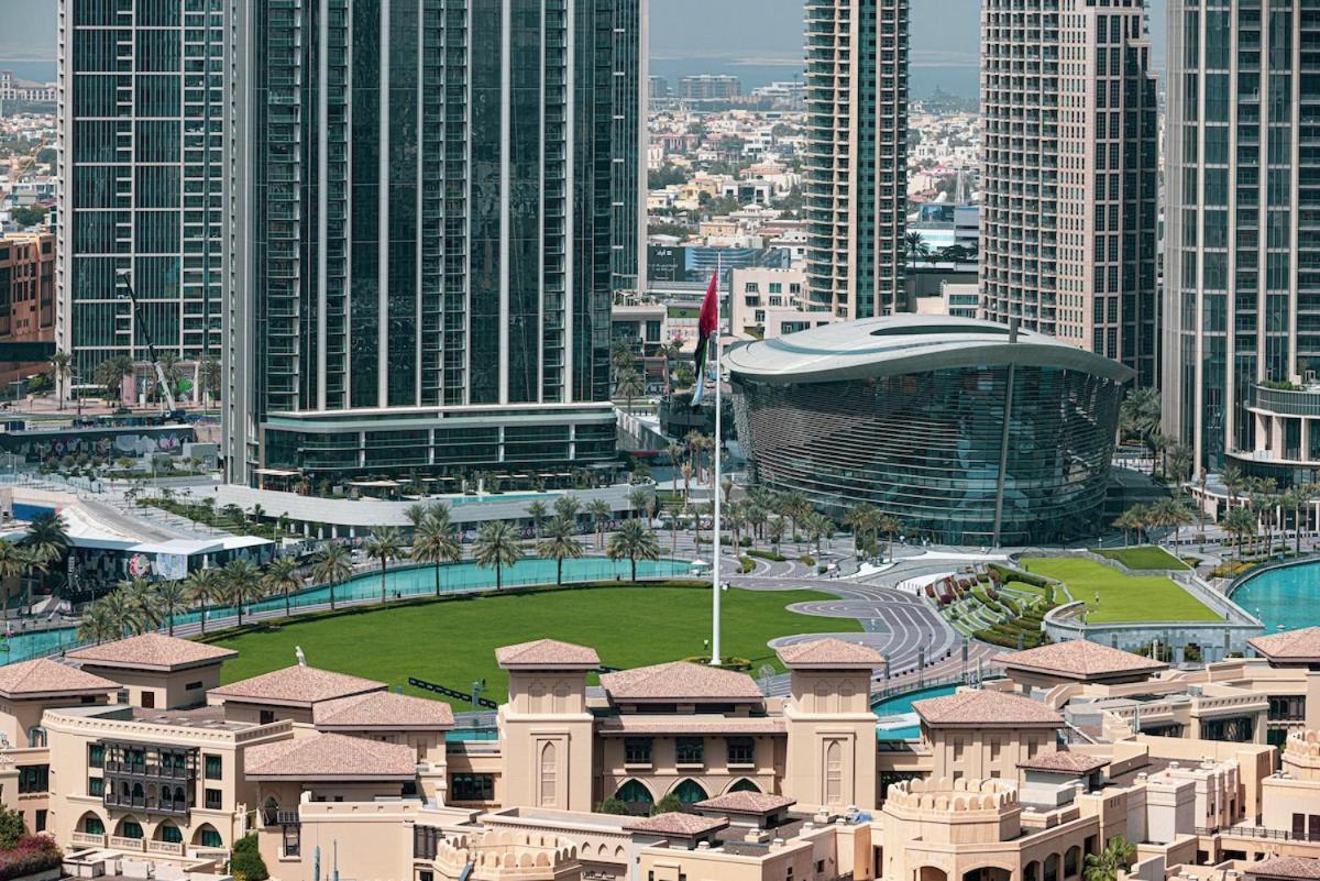Lux With Full Burj View - 1 Min Mall