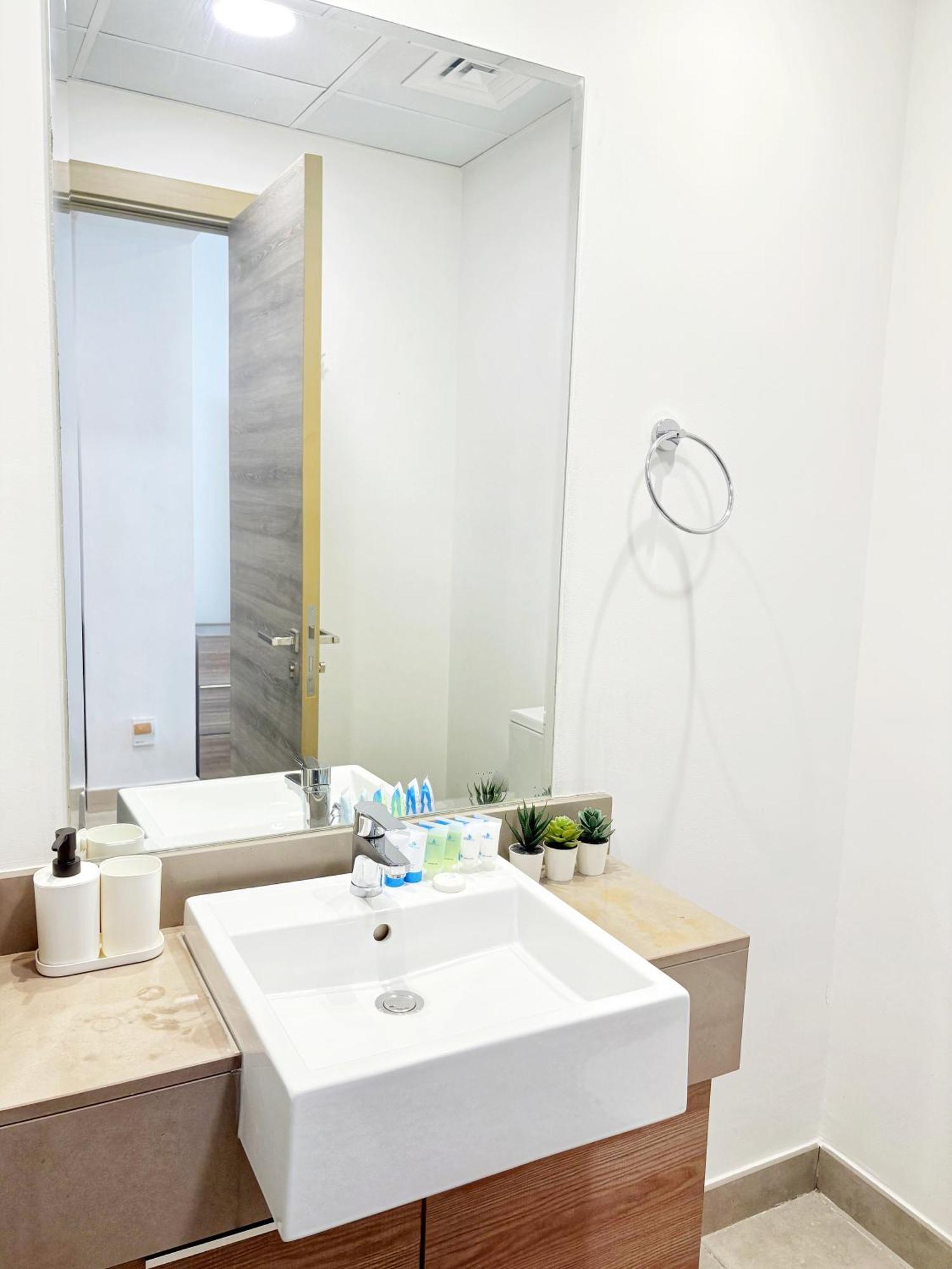 Fully Furnished Cozy Jvc Dubai, Nearby Circle Mall, Jvc Dubaï