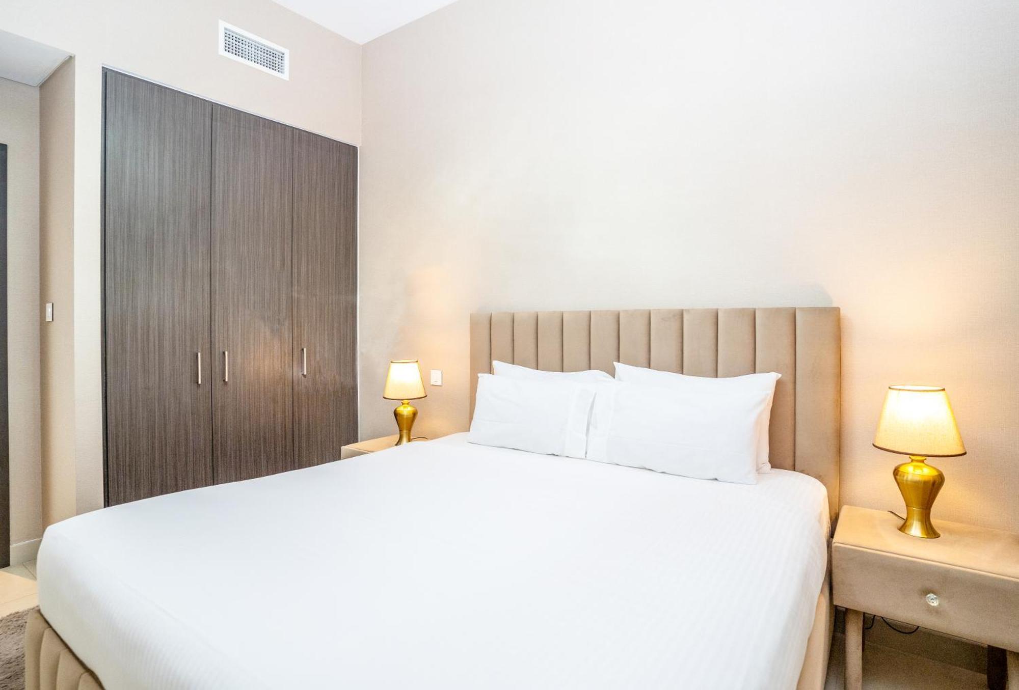 Homesgetaway-lovely 3br+maids In Downtown Views