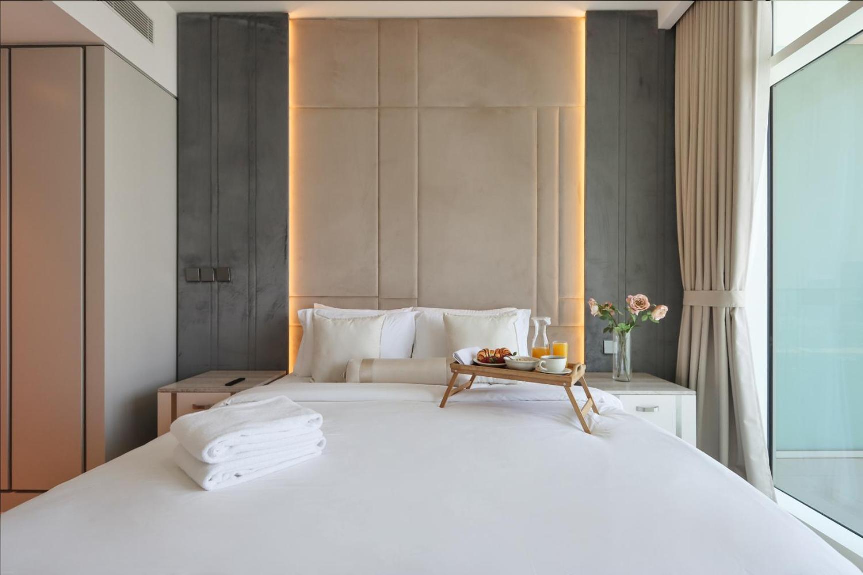 Livbnb-beachfront 3br With Marina Harbour Panorama Appartement Dubaï