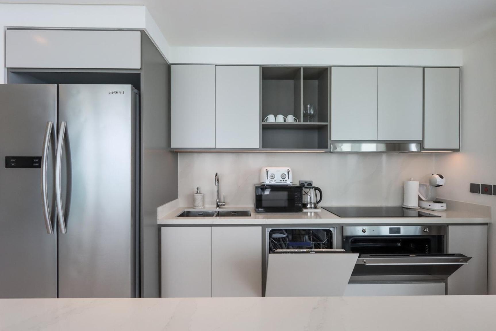 Livbnb-beachfront 3br With Marina Harbour Panorama Appartement Dubaï