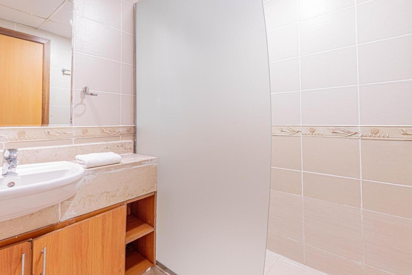 Prime 1br At Global View Walk To The Metro