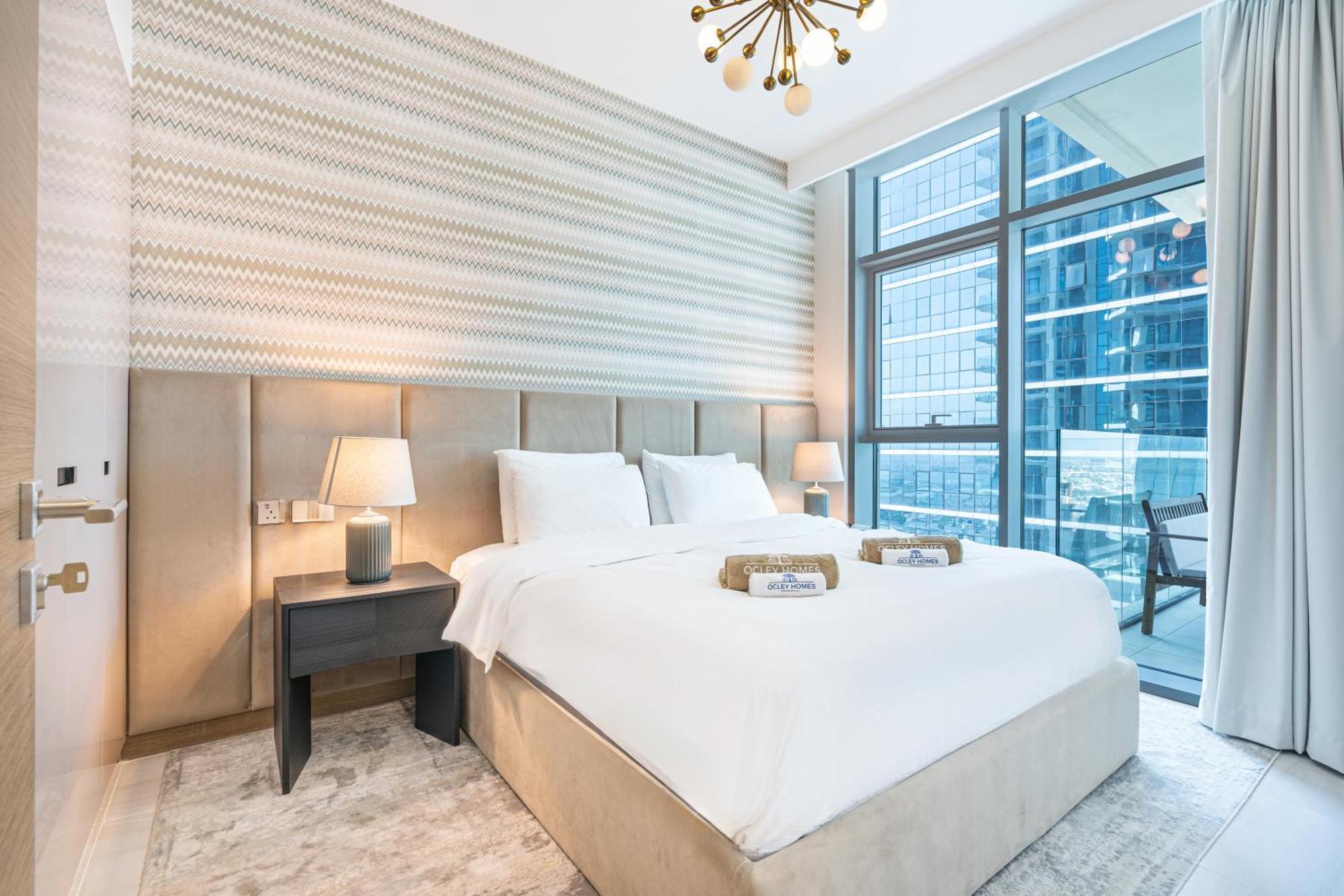 Elegantly Furnished Missoni With Canal Views Appartement Dubaï