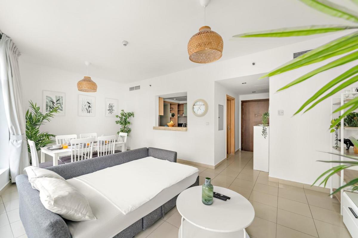 Appartement First Class 2br Elegant Urban Retreat