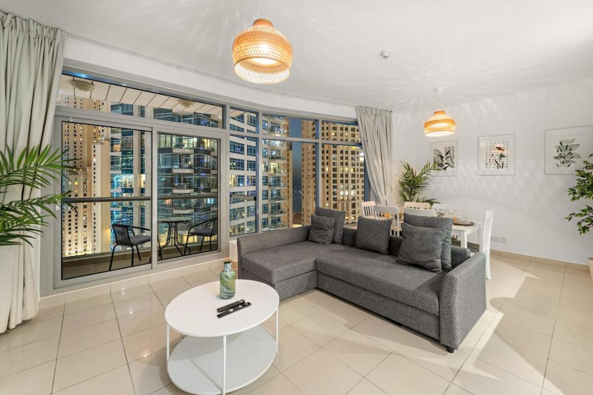 Appartement First Class 2br Elegant Urban Retreat