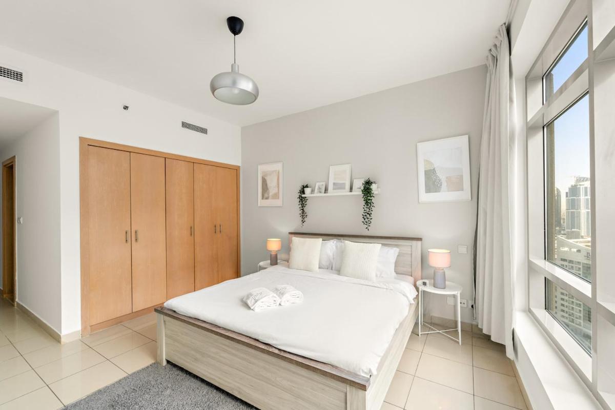 Appartement First Class 2br Elegant Urban Retreat Dubaï
