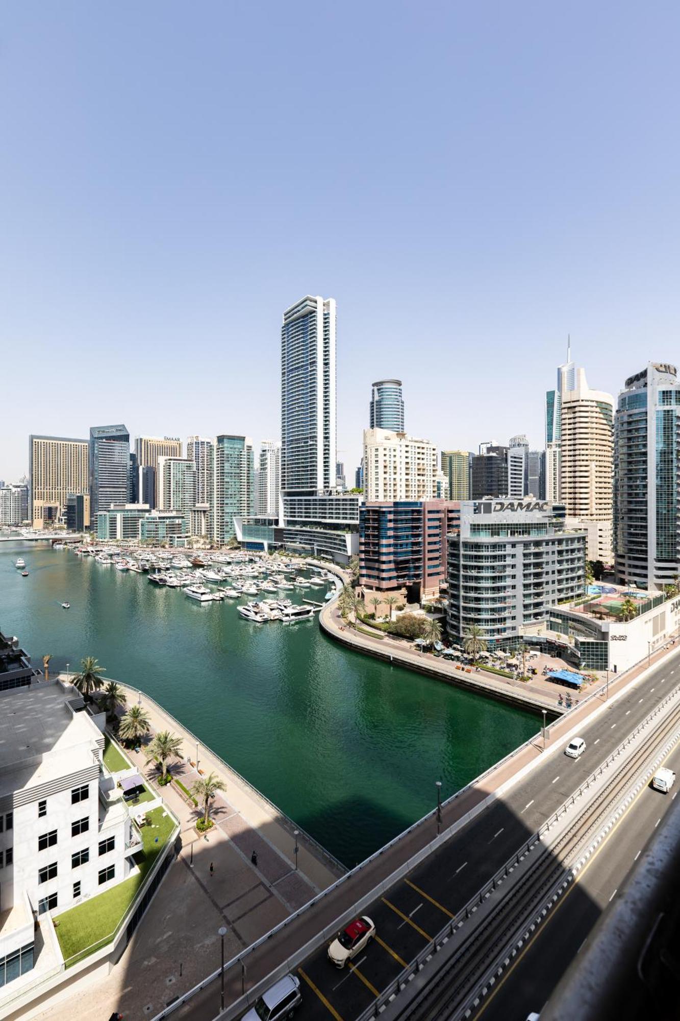 Stunning 1br With Breathtaking Views Marina