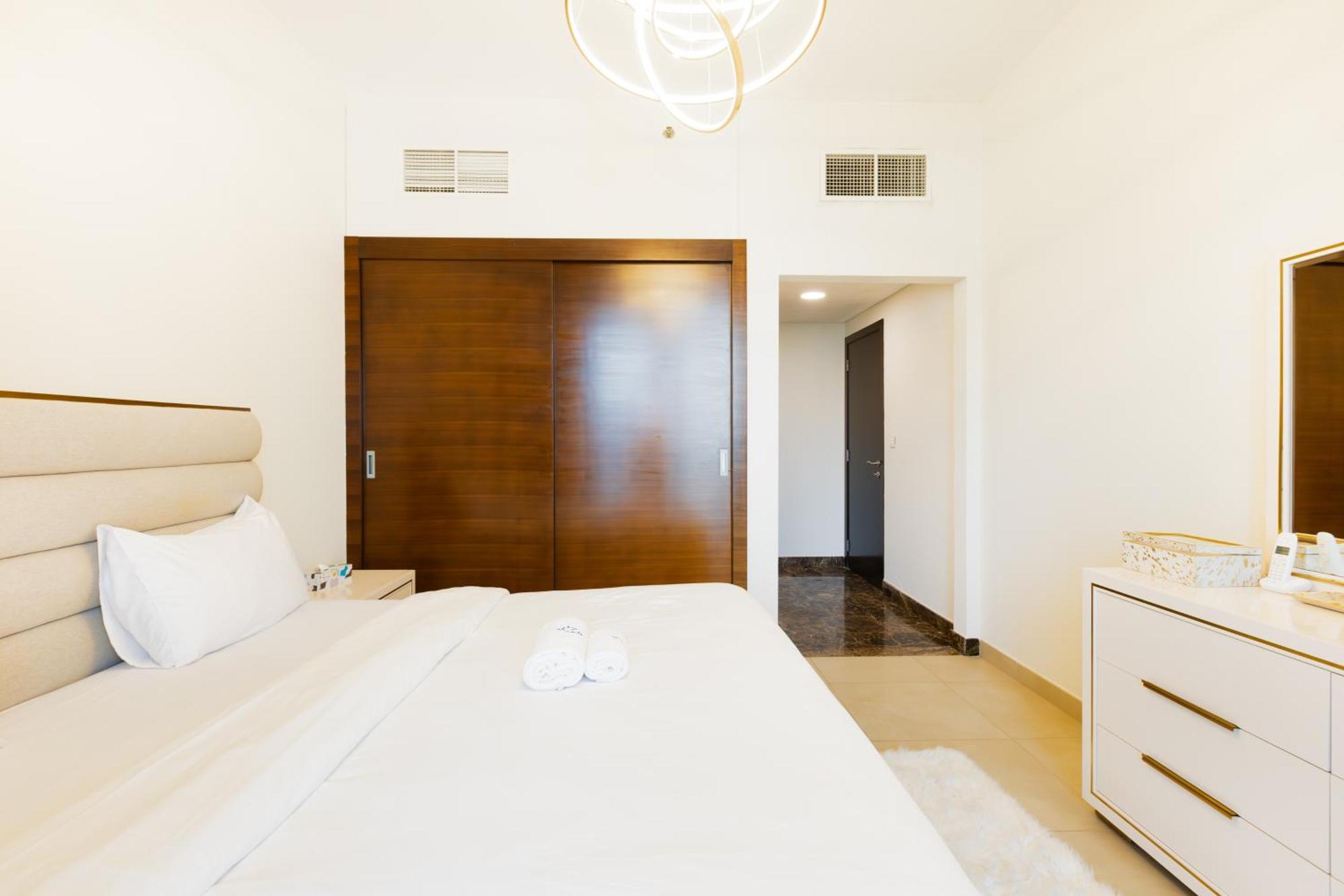 Stunning 1br With Breathtaking Views Marina Appartement