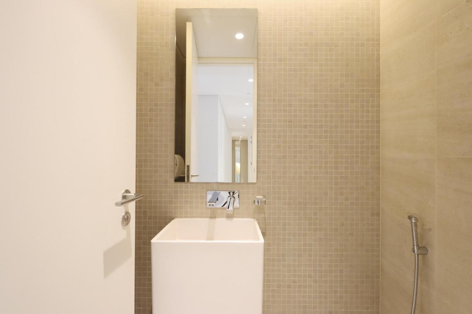 Livbnb - Tranquil 2br In Bluewaters *