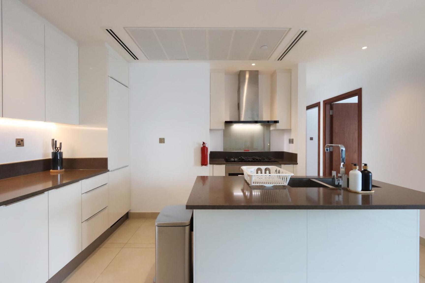 Livbnb Elegant 3br In Marina Gate Panoramic Marina Views With Private Balcony * Dubaï