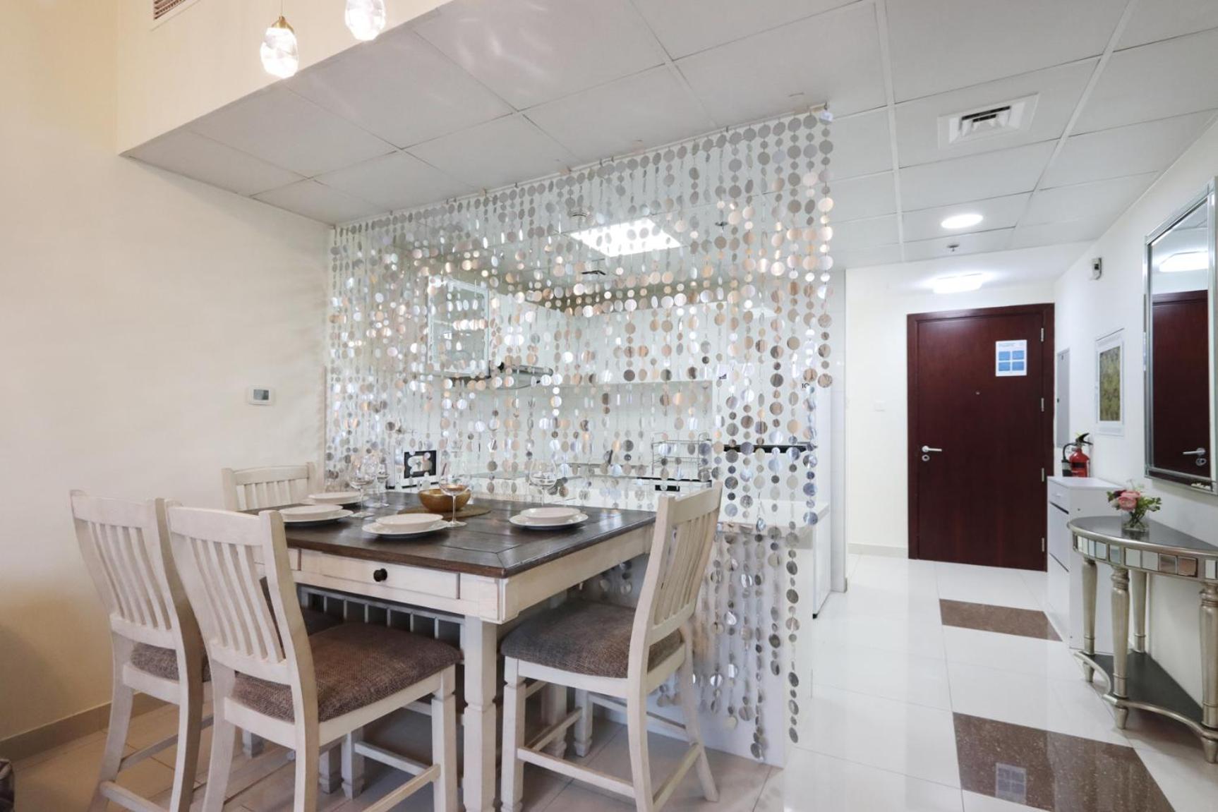 Livbnb-3b With Marina Views, Near & Marina Mall Dubaï