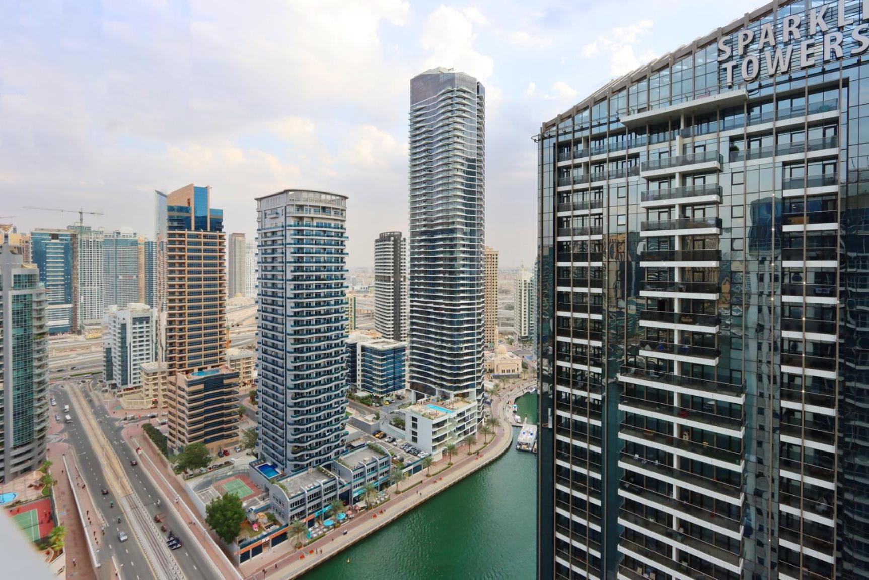 Livbnb-3b With Marina Views, Near & Marina Mall * Dubaï