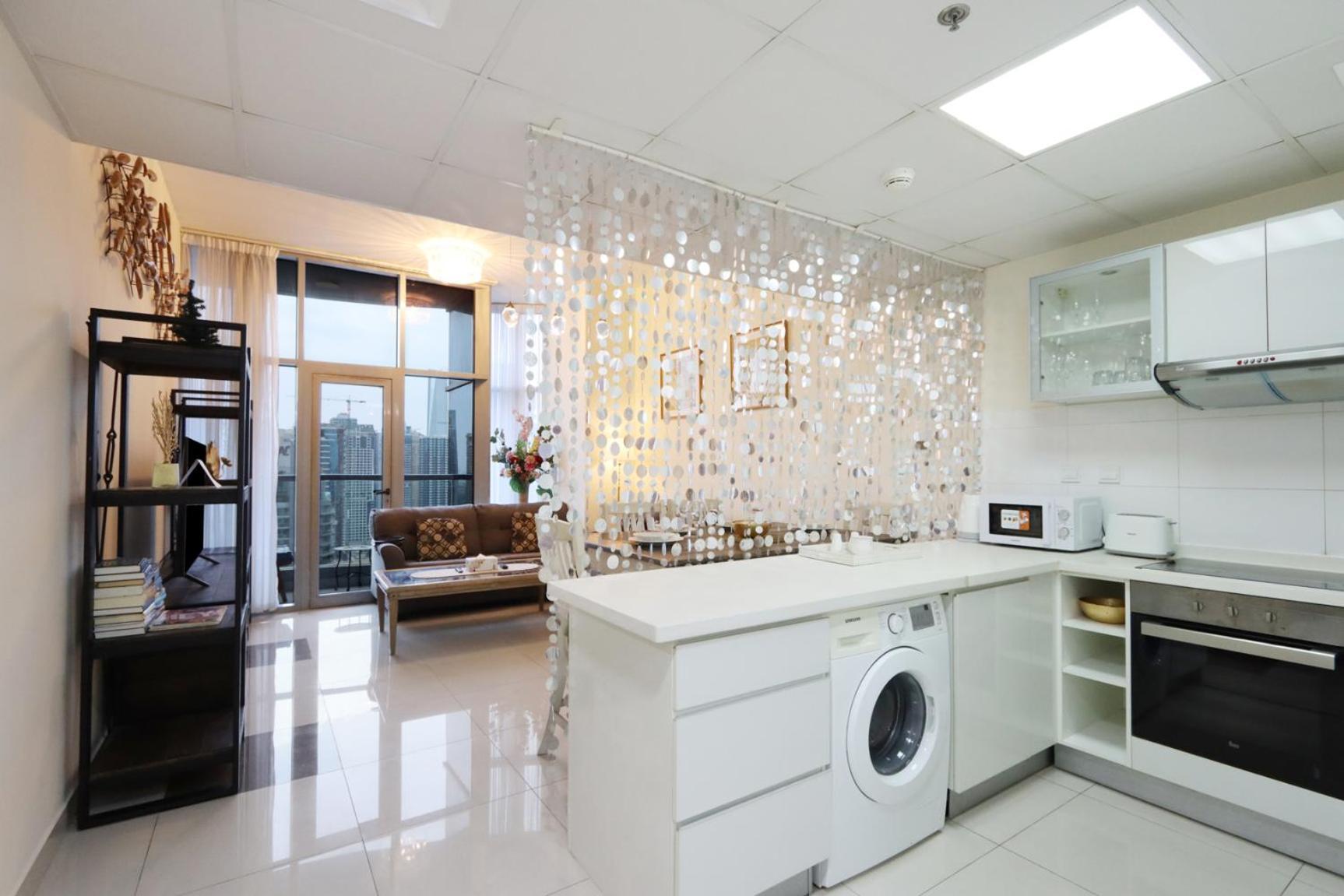 Livbnb-3b With Marina Views, Near & Marina Mall *