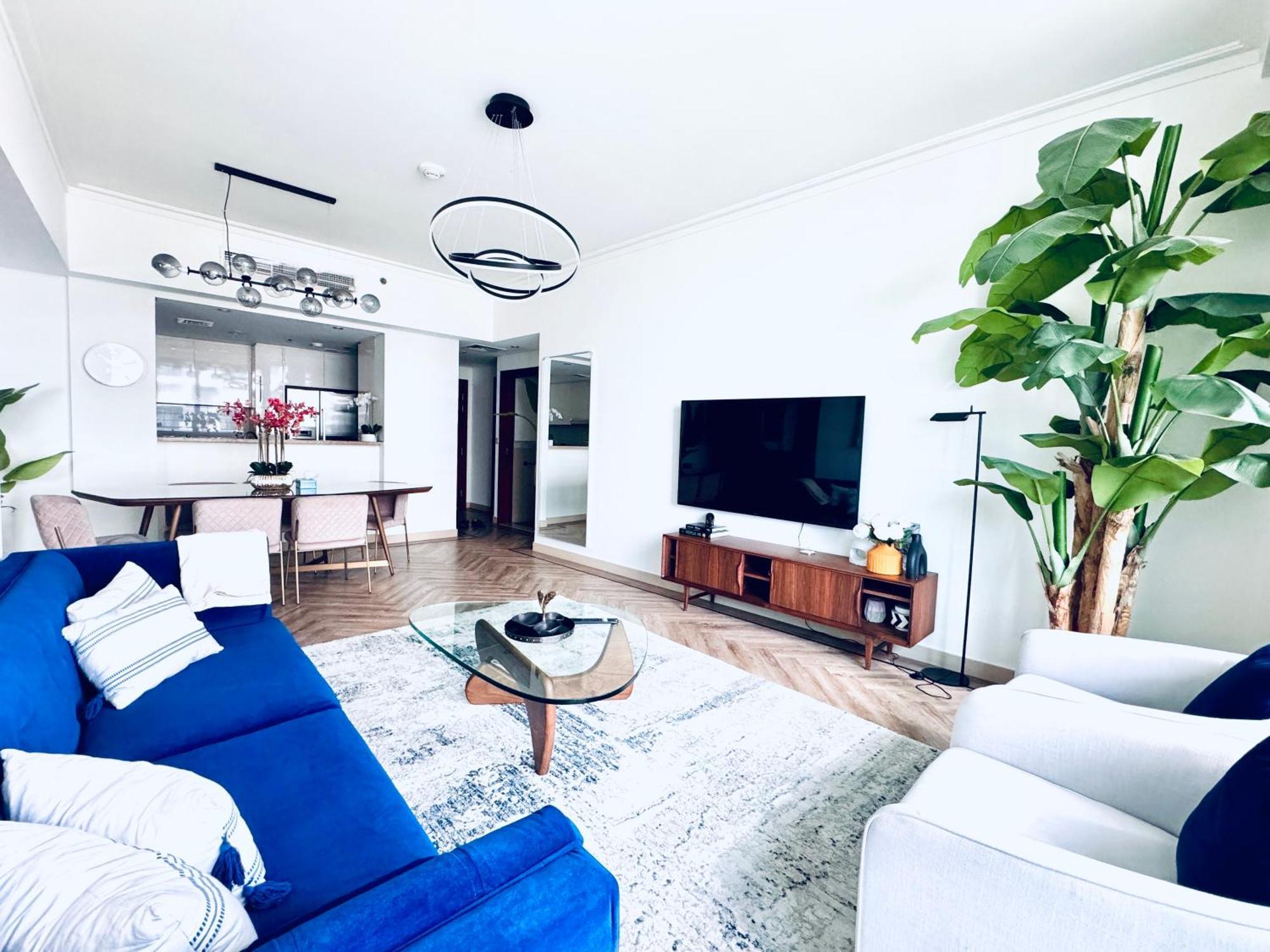 Burj Vista Luxury 2br ,full Burj Khalifa View ,direct Mall & Metro Access Dubaï