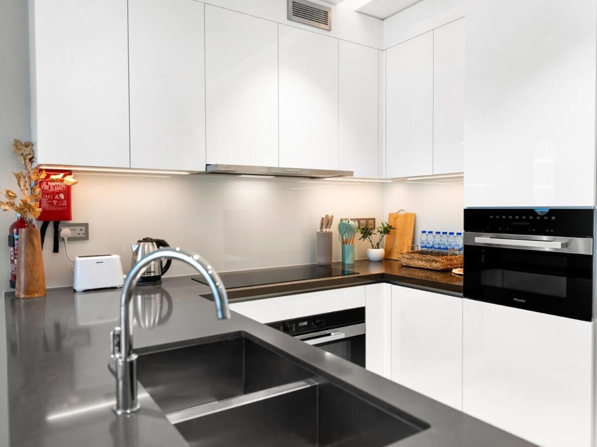 Stunning 2br Lagoon View & Private