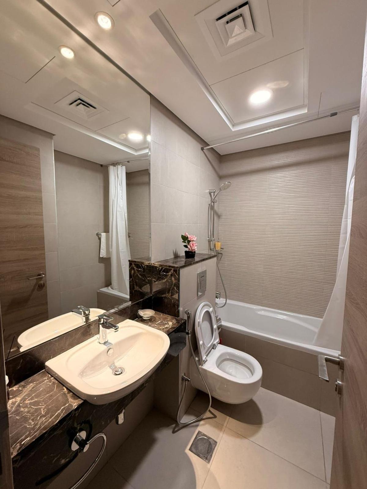 Spacious 2bedroom Appartement Dubaï