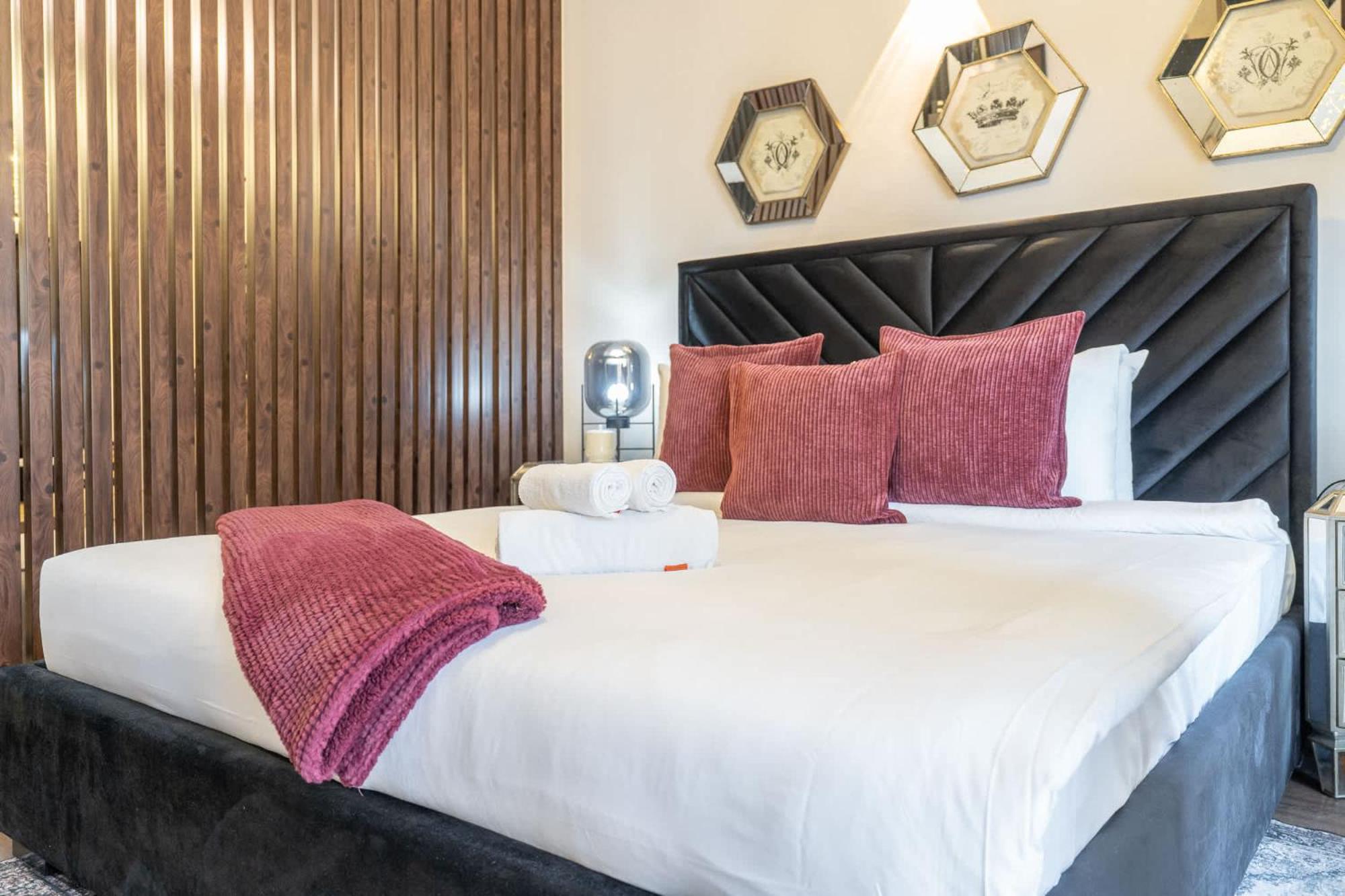 Extravagant For 2 In Jvc * Dubai
