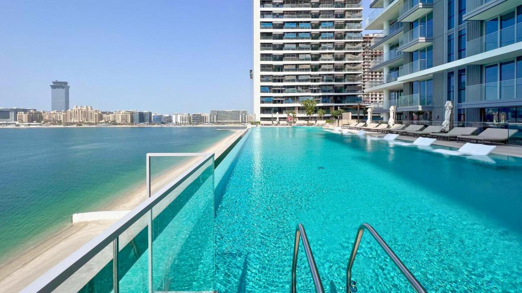 Premium Beachfront 1br In Isle - Private Access Apartamento