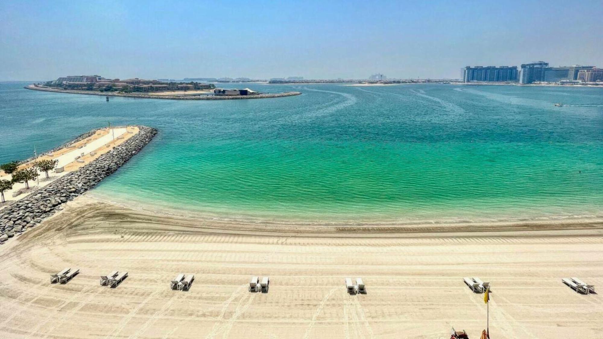 Premium Beachfront 1br In Isle - Private Access * Dubai