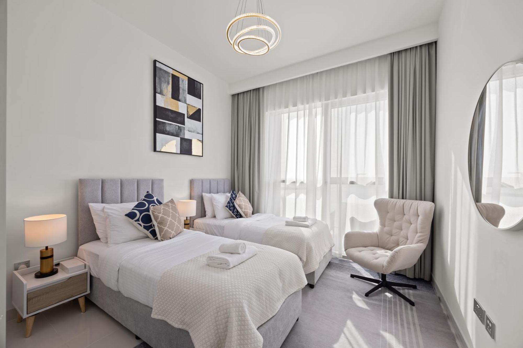Your Luxury Beachfront Living Apartment Dubai