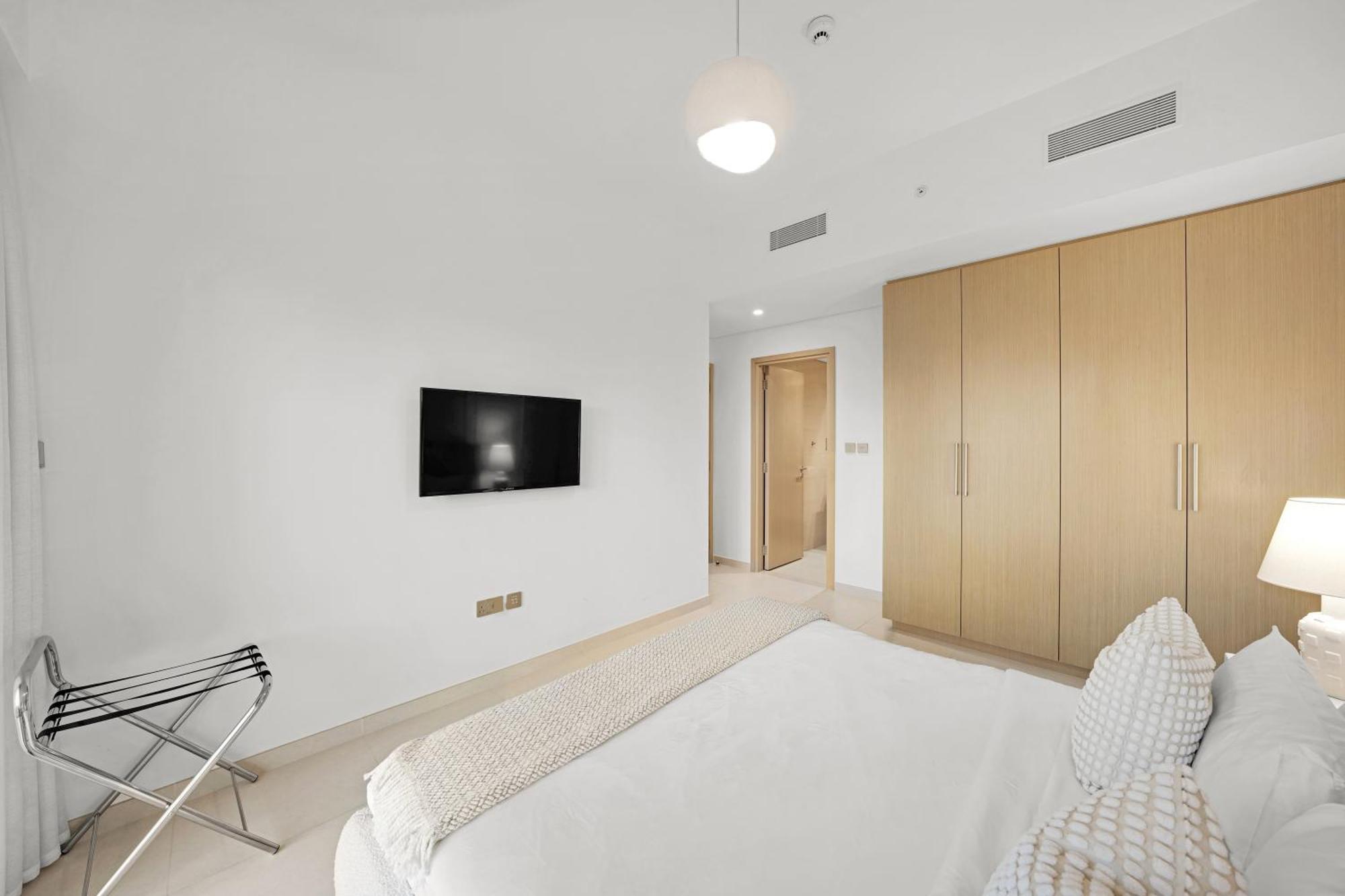 Burj Royale Lux 2-bedroom With The Burj Khalifa View