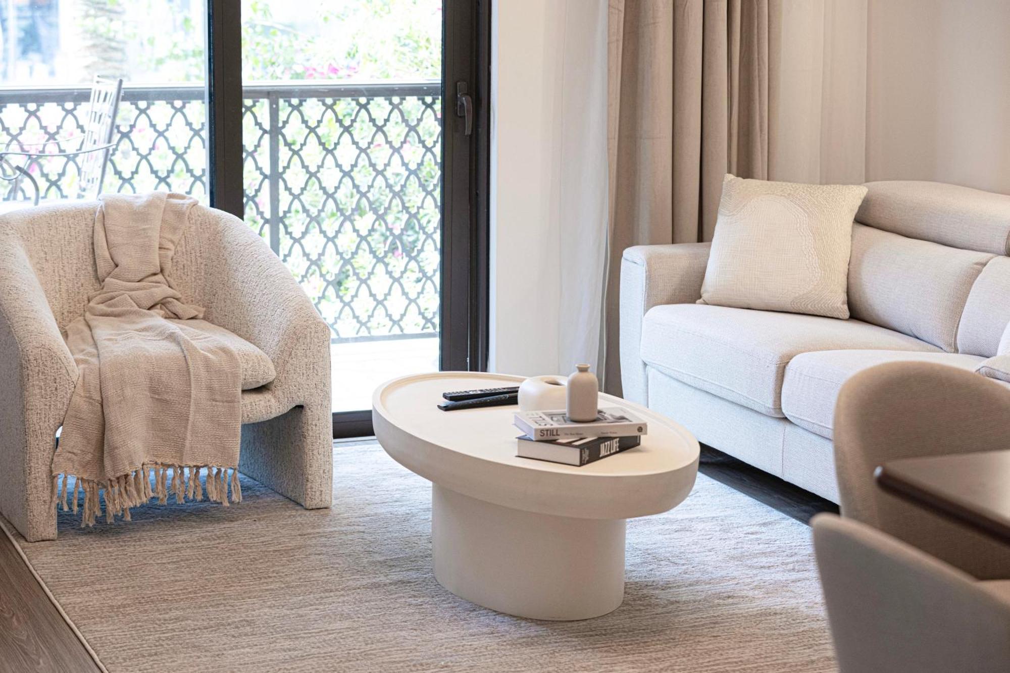 Luxury 2br In Downtown Burj Khalifa View Walk To Mall By Aya Boutique Appartement Dubaï