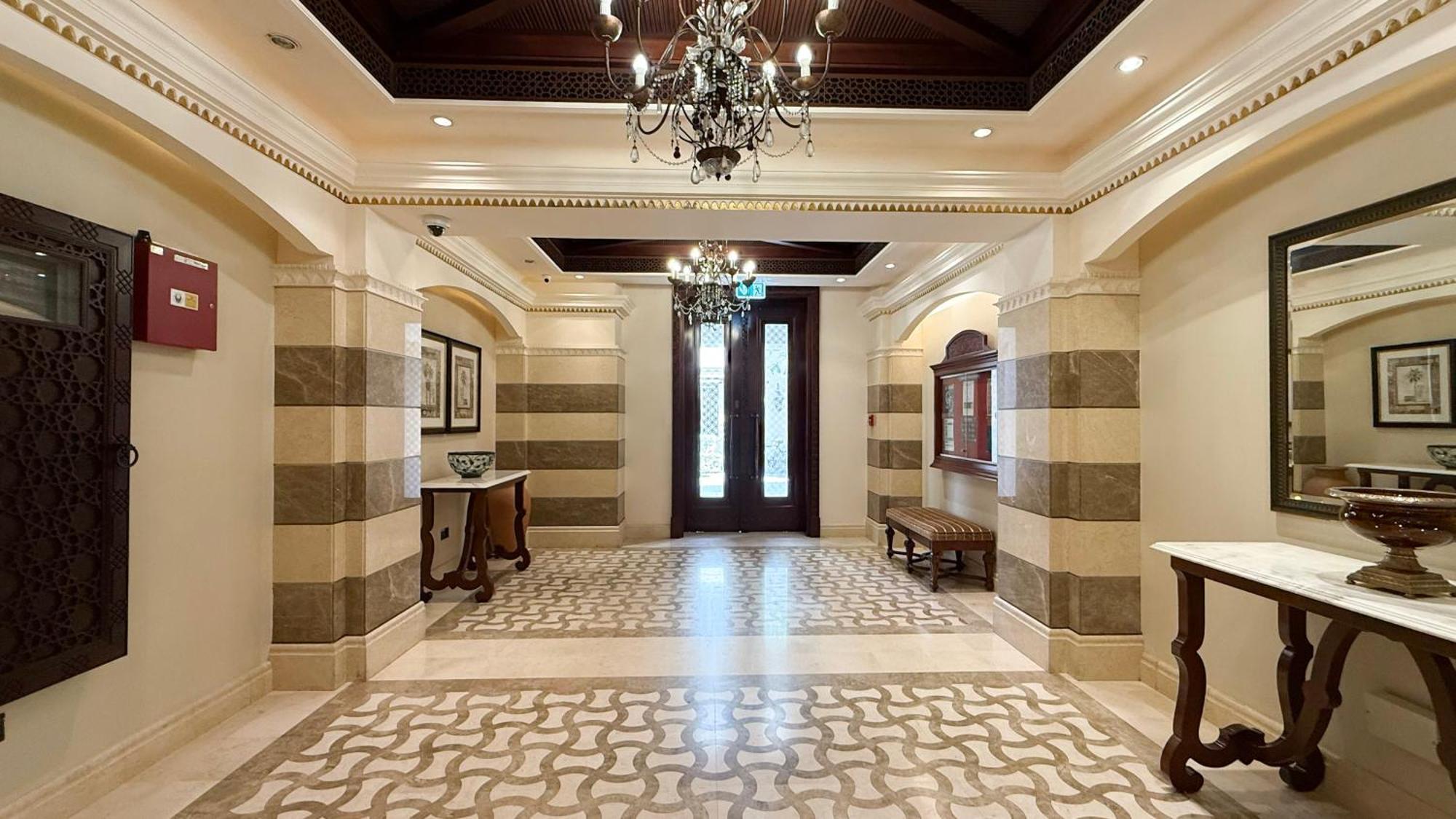 Luxury 2br In Downtown Burj Khalifa View Walk To Mall By Aya Boutique Appartement Dubaï