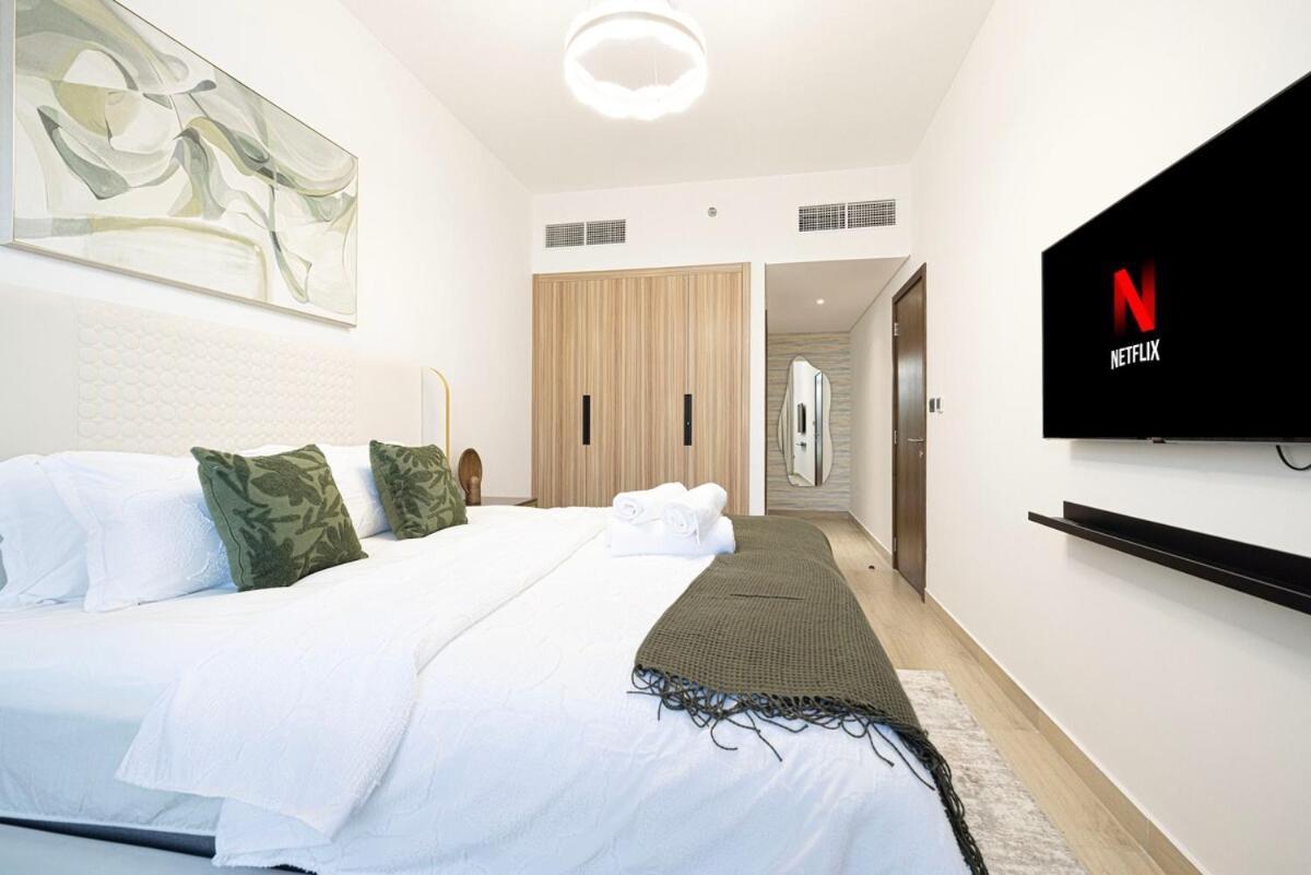 Holiday home Crowned Luxe 2bed Jvc Dubai