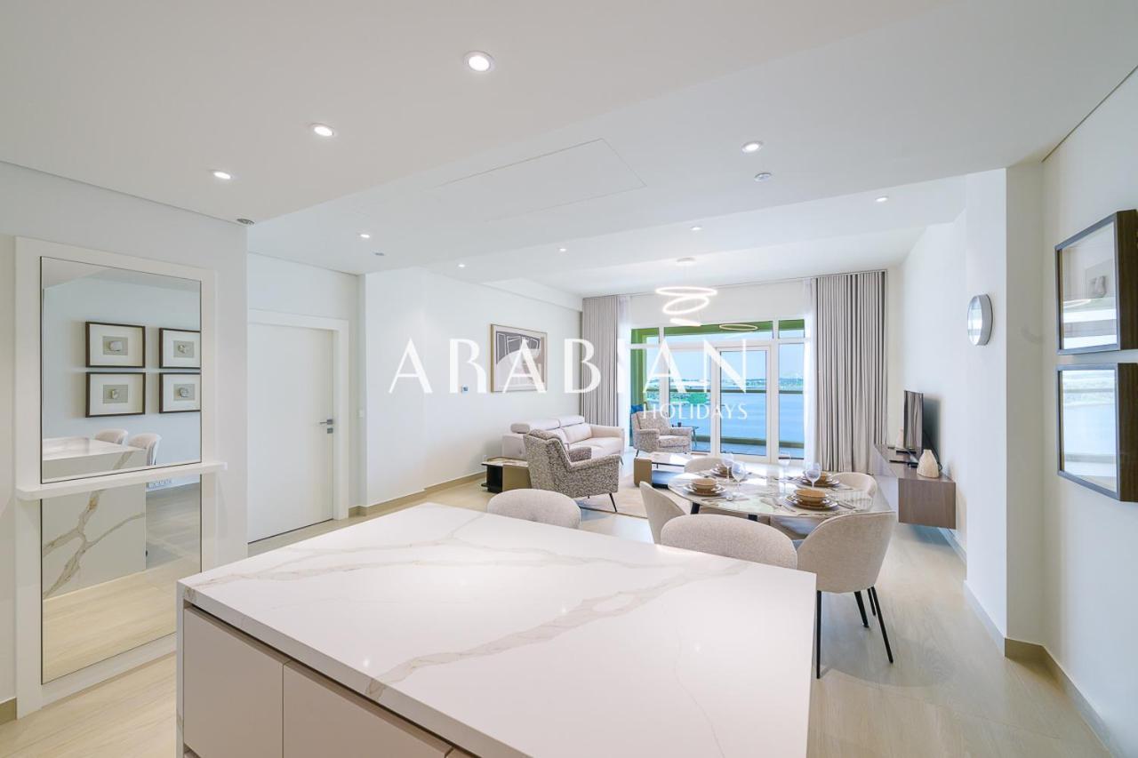 Palm Bliss 1br Retreat With Stunning Sea Views Appartement Dubaï