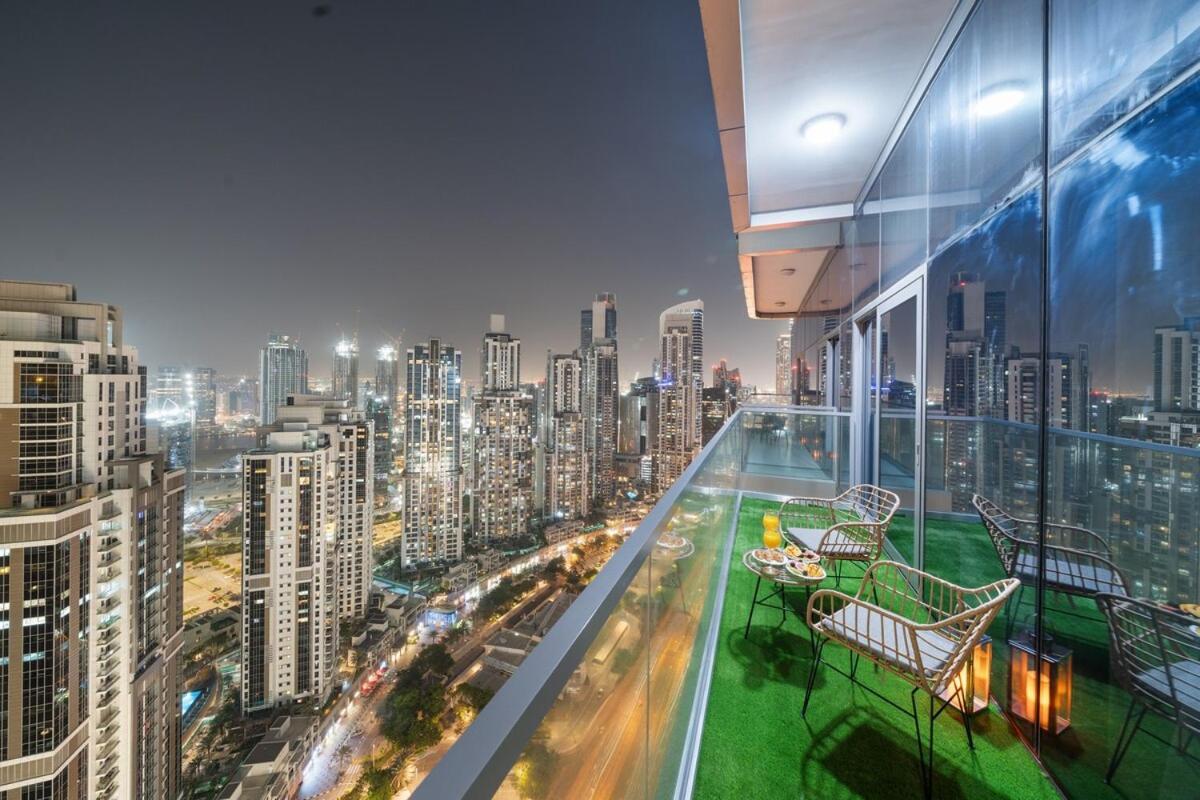 Sky-high Infinity Pool With Burj Khalifa Views Dubai