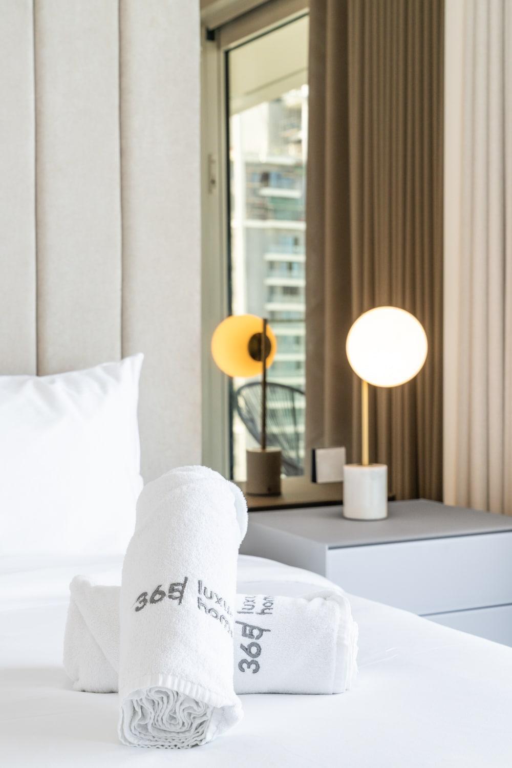Designer 2-br - Sea View - Grand Bleu By Elie Saab Lejlighed