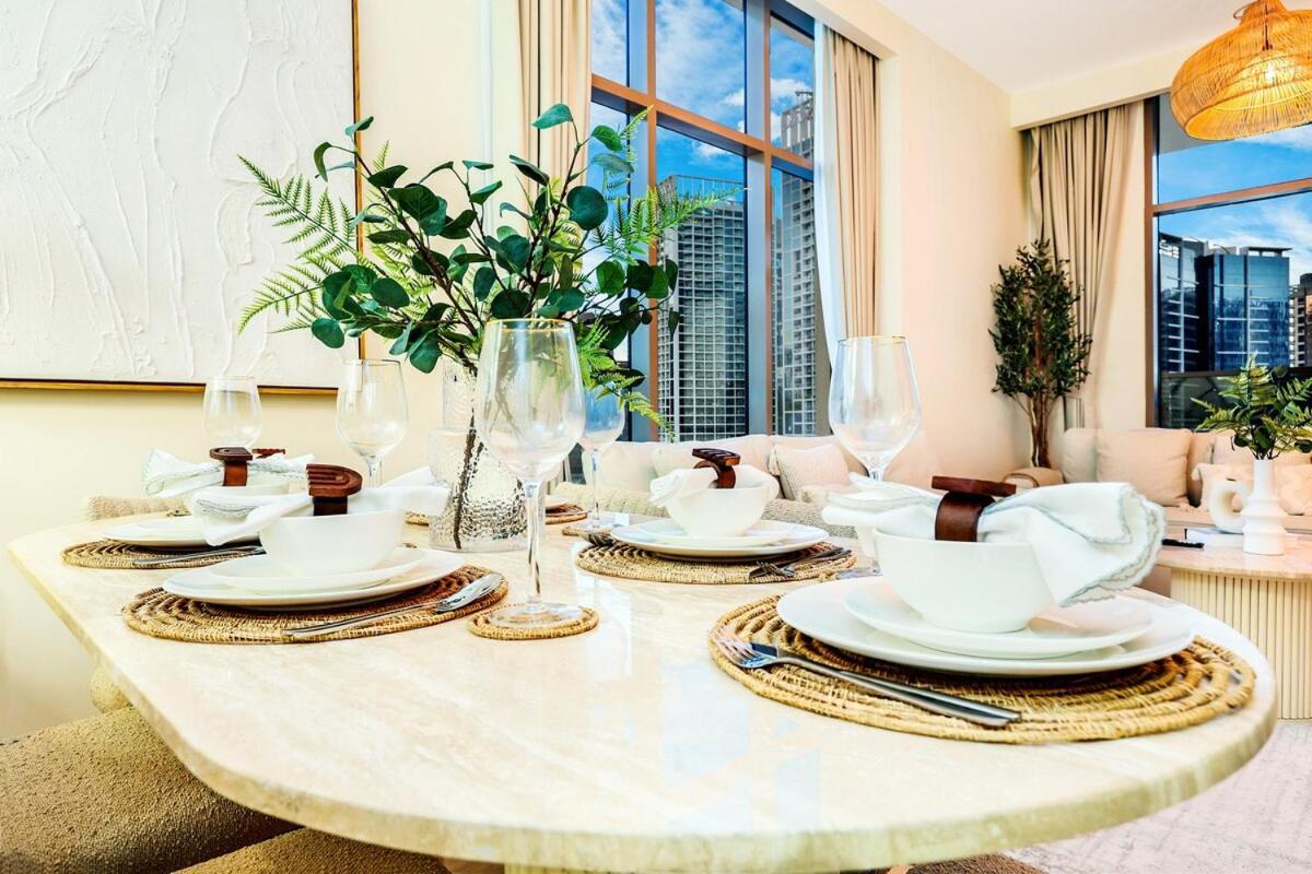 Apartamento First Class 2br Sleek Urban Oasis Dubái