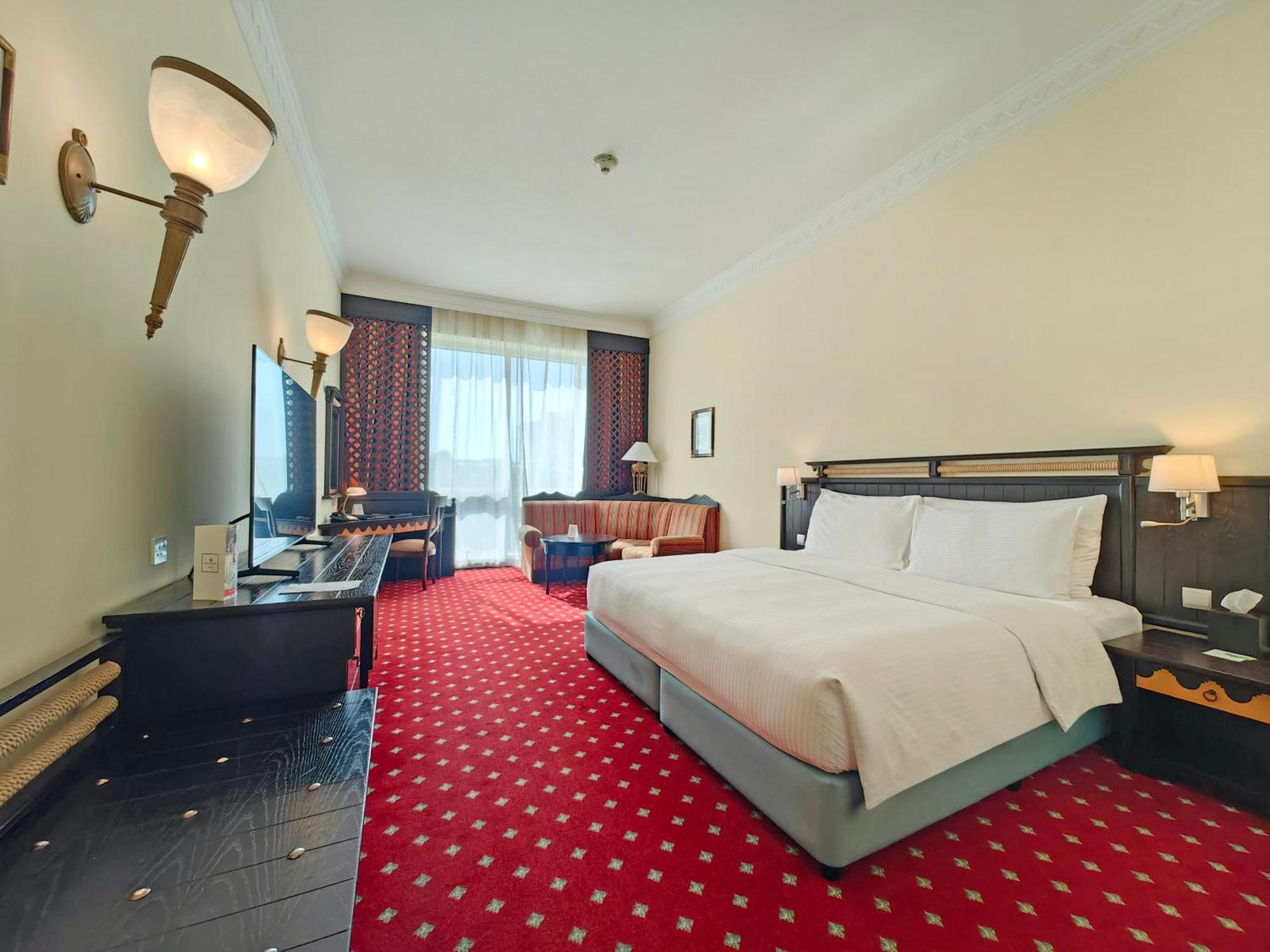 Hotell Millennium Airport 4*