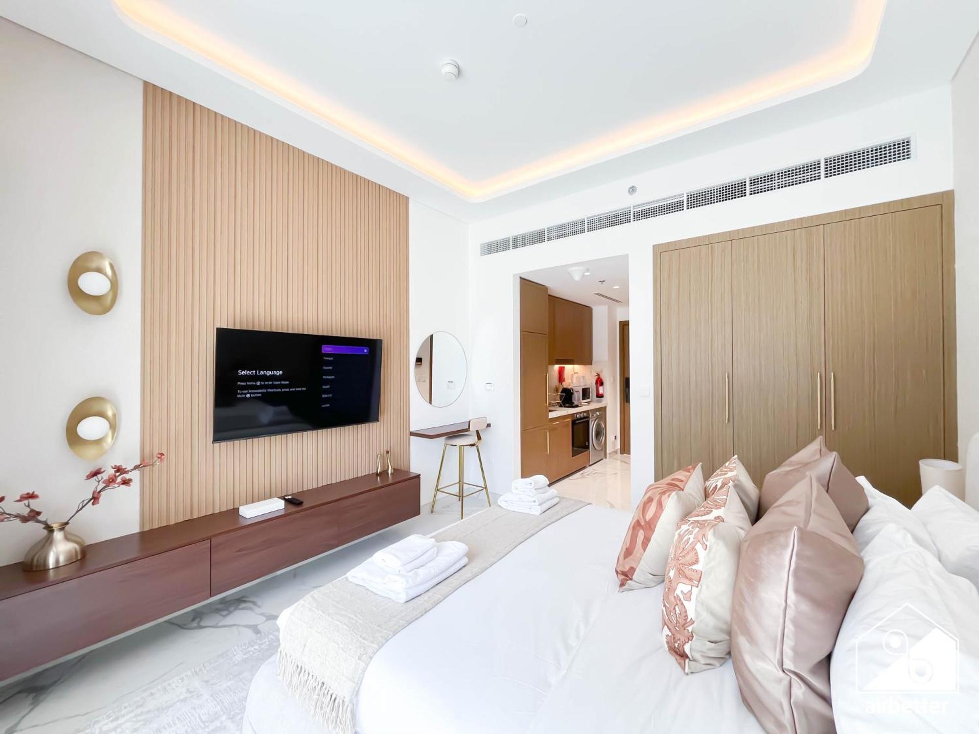 Prime Azizi Riviera With Balcony Dubaï