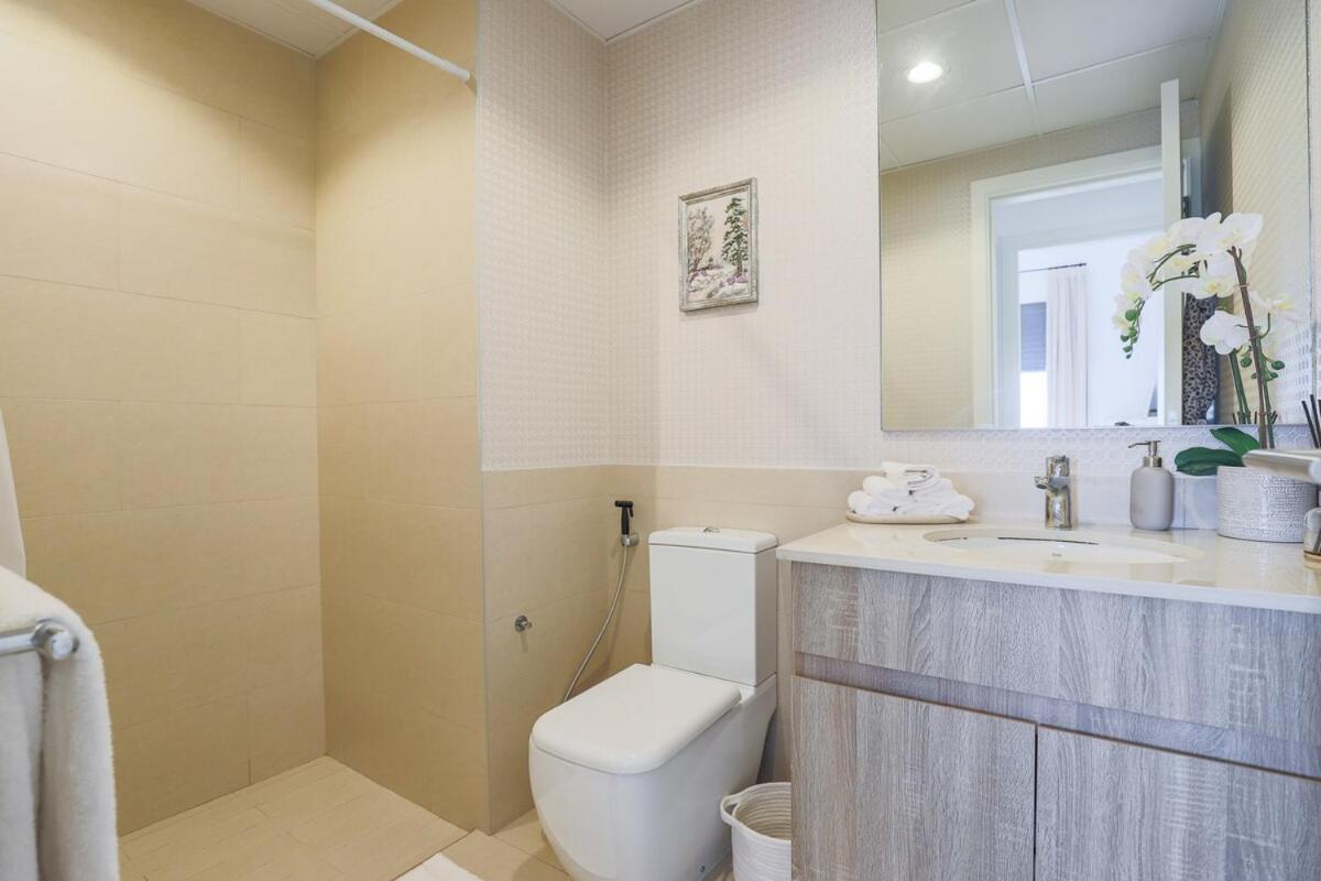 Botanical Bliss 1br