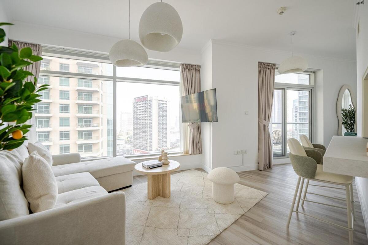 1br Downtown Dubai-5min Walk Burj Khalifa-dubai Mall Apartment Dubai