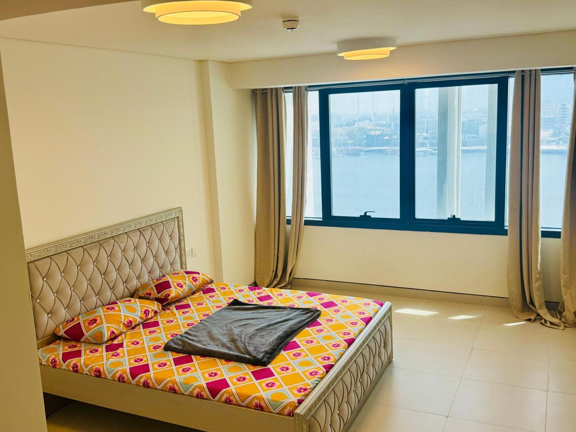 Wow Amazing Burjkhalifa,sea,sunset,ship,park View,2bhk Furnished Apartment-airport,metro,mall,golf,bus,park Near - Flat 807 * Dubai