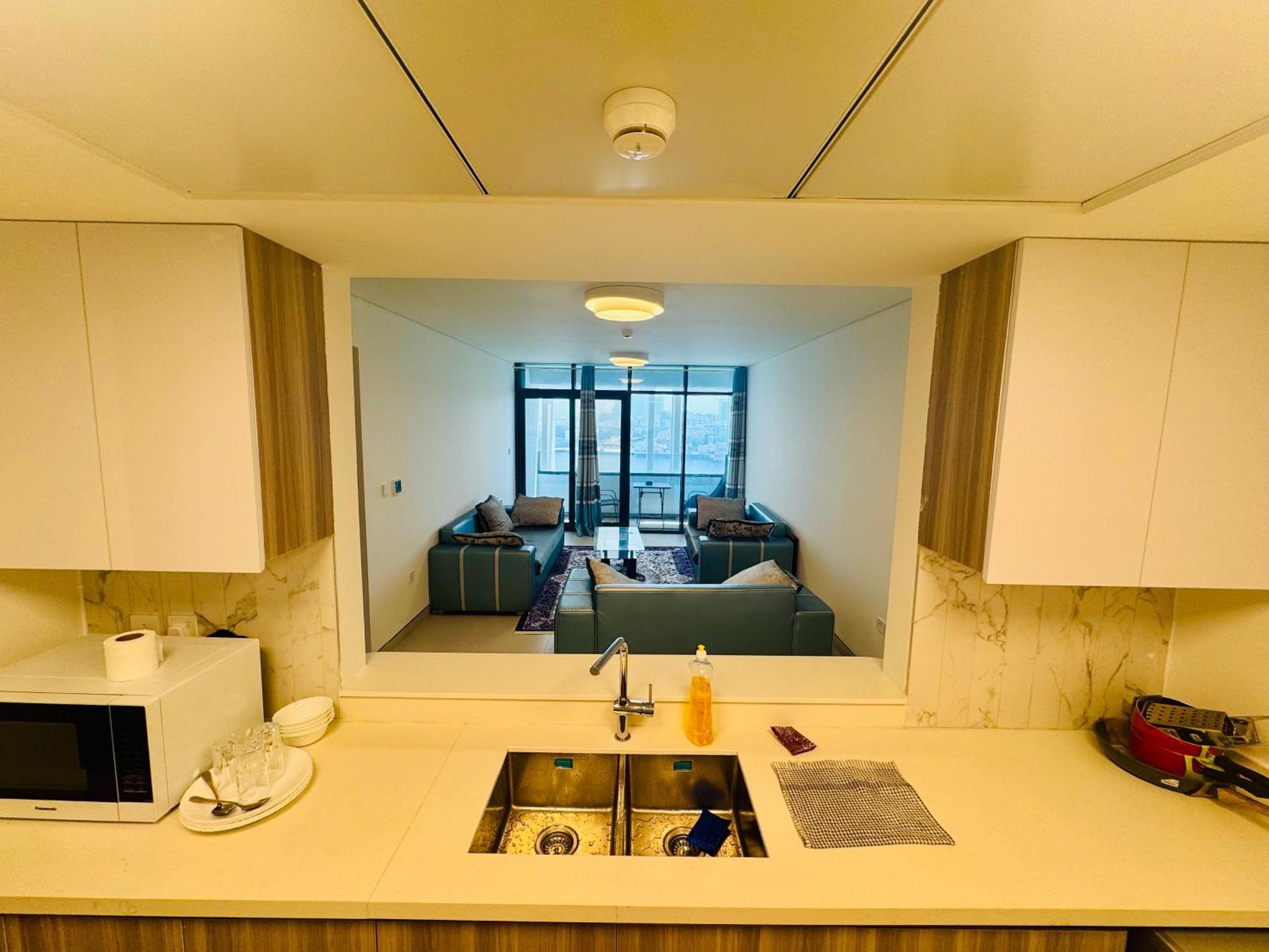 Wow Amazing Burjkhalifa,sea,sunset,ship,park View,2bhk Furnished Apartment-airport,metro,mall,golf,bus,park Near - Flat 807 Dubai