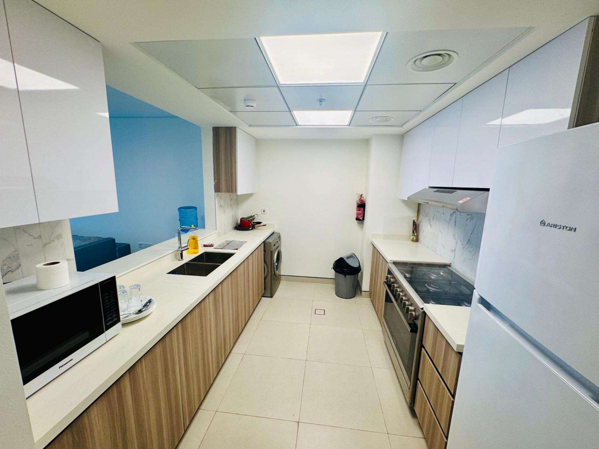 Apartment Wow Amazing Burjkhalifa,sea,sunset,ship,park View,2bhk Furnished Apartment-airport,metro,mall,golf,bus,park Near - Flat 807 Dubai