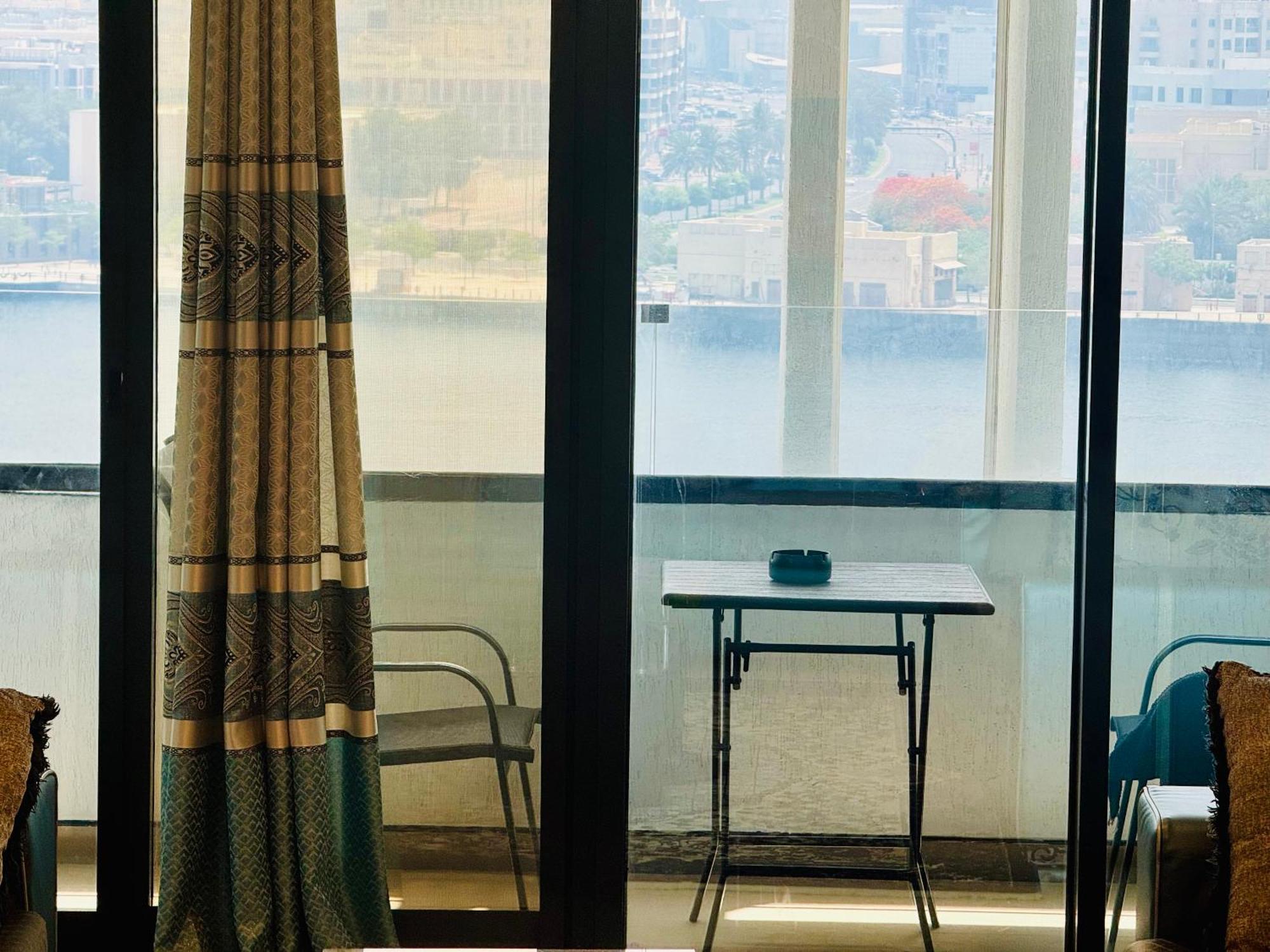 Wow Amazing Burjkhalifa,sea,sunset,ship,park View,2bhk Furnished Apartment-airport,metro,mall,golf,bus,park Near - Flat 807 Apartment