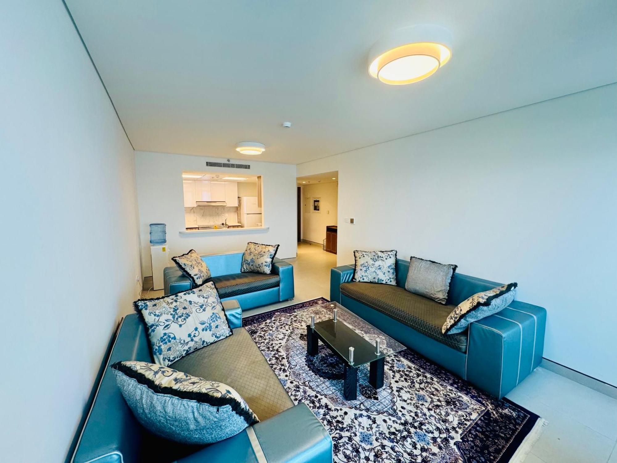 Apartment Wow Amazing Burjkhalifa,sea,sunset,ship,park View,2bhk Furnished Apartment-airport,metro,mall,golf,bus,park Near - Flat 807 *