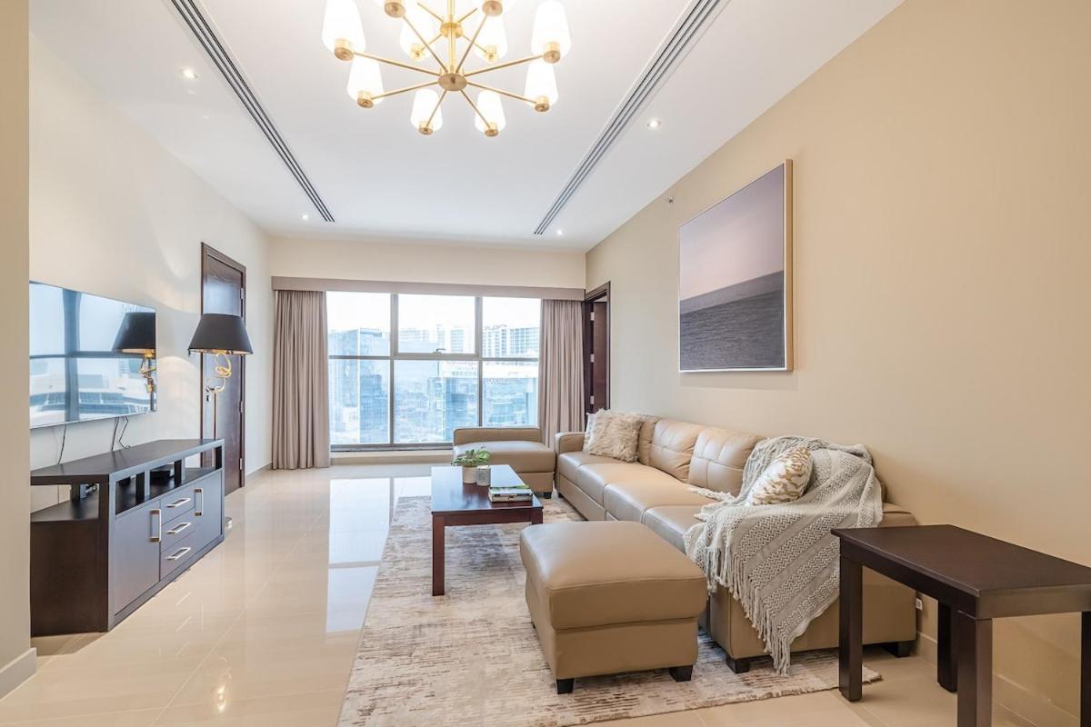 Spacious 2bdr In Business Bay Habtoor Dubaï