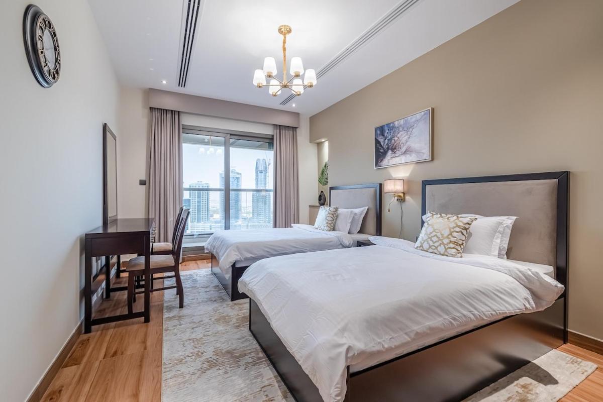 Spacious 2bdr In Business Bay Habtoor Dubaï