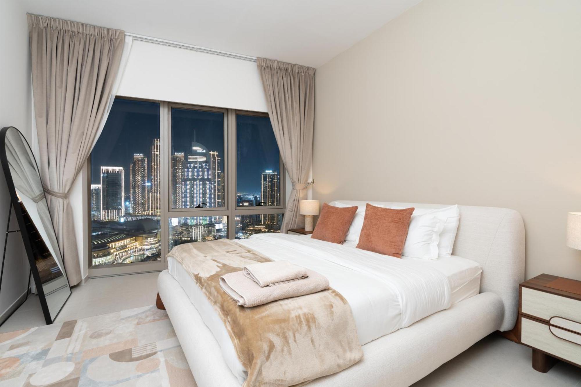Grande 12 Opera District - Mesmerizing Full Burj & Fountain View Luxury Opera Unit