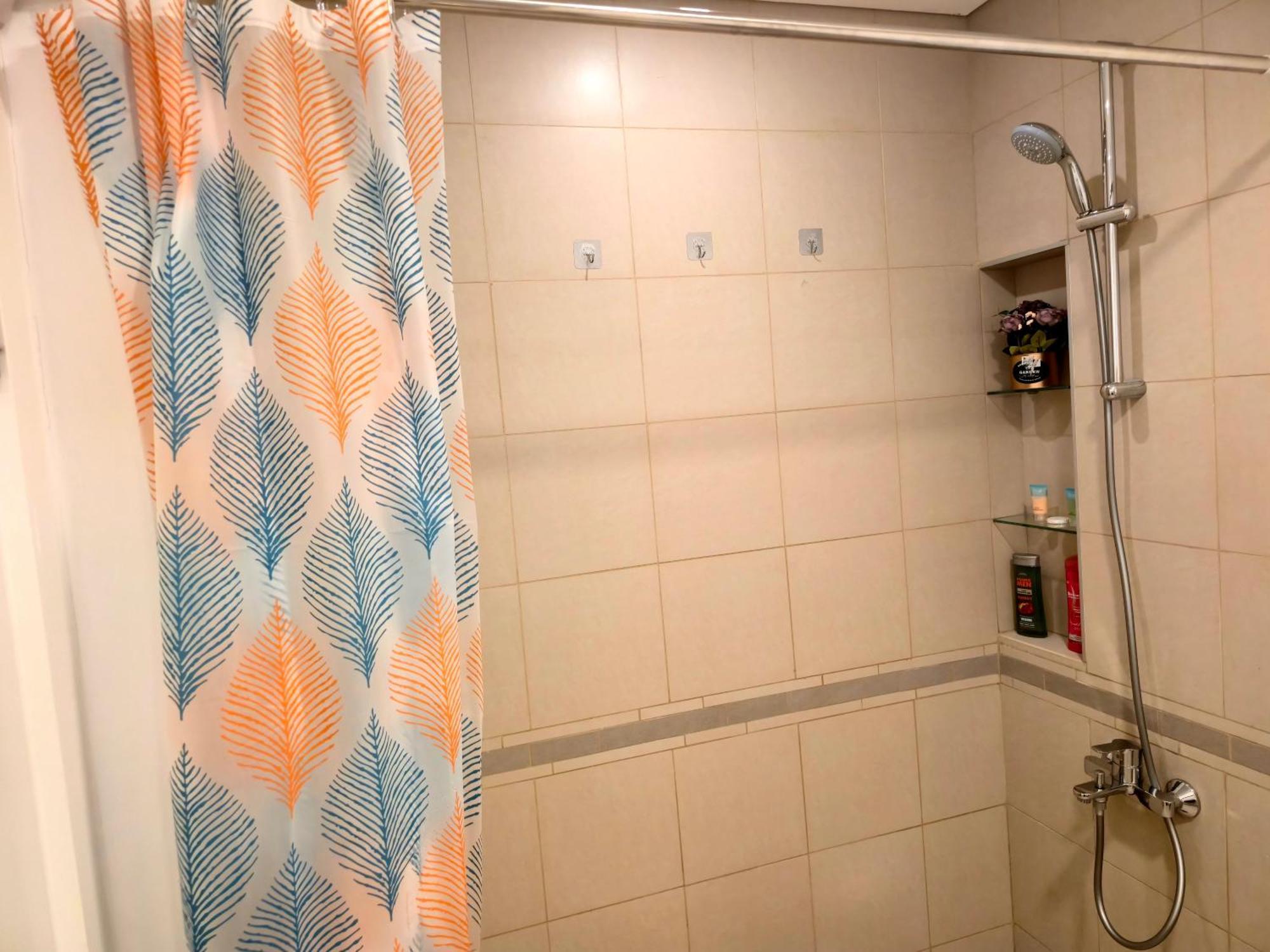 Bareez Bliss Retreat Elegant 2br With Balcony, Pool & Park View Dubaï