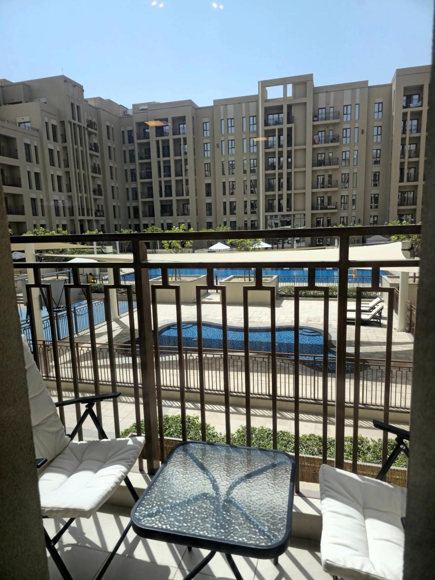 Appartement Bareez Bliss Retreat Elegant 2br With Balcony, Pool & Park View
